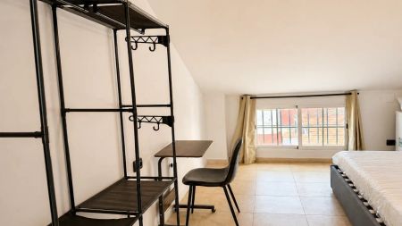 Room in a shared 15-bedroom apartment for rent in Burjassot, bills included - Foto 4