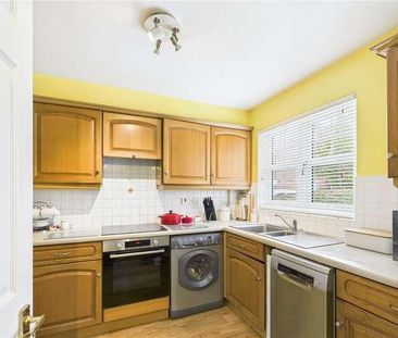 Fawcett Close, London, SW16 - Photo 1