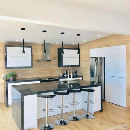 5 CH - 2 SDB - Terrebonne - $3,950 /mo - Photo 3