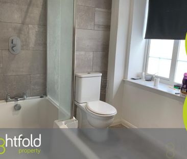 3 bedroom flat to rent - Photo 3