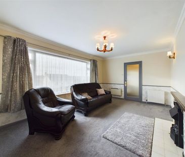 3 bedroom bungalow to rent - Photo 1