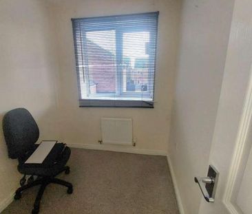 Mallow Avenue, Shavington, CW2 - Photo 4