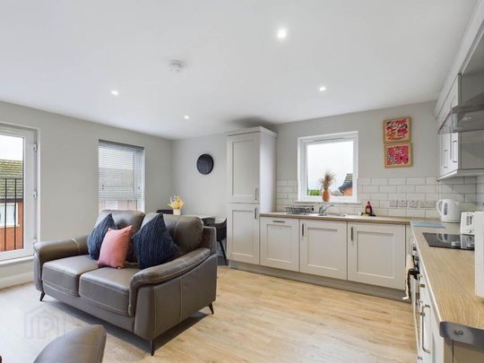 Apt 3, Avoneil Road, Belfast, BT5 4SG - Photo 1