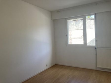 Location Appartement 3 pièces 64m² LISIEUX 14100 - Photo 2