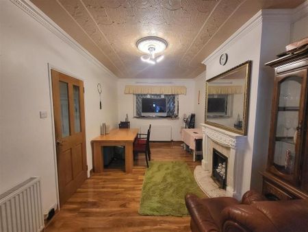 4 bedroom terraced house to rent - Photo 2