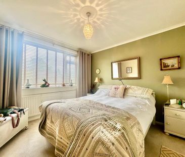 2 bedroom semi-detached bungalow to rent - Photo 3