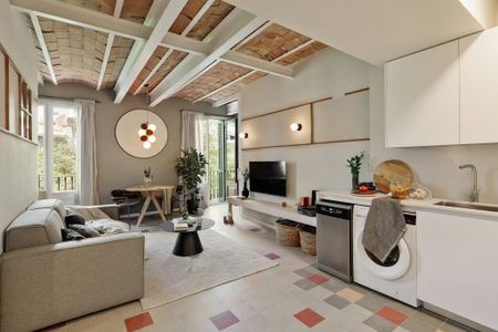 Ronda de Sant Pere, Barcelona, Catalonia 08010 - Photo 4