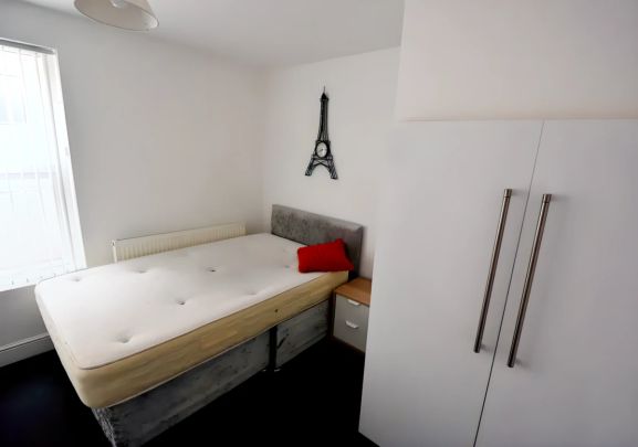 2 Bedrooms 2 bathrooms - Photo 1