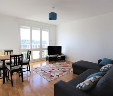 Location Appartement 4 pièces 74m² - Photo 2