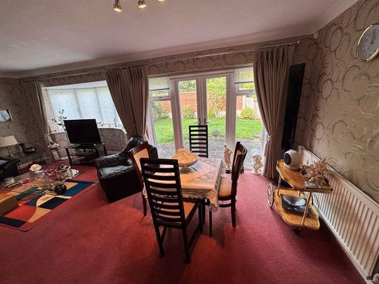 4 bedroom detached house to rent - Photo 1