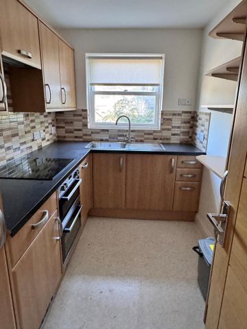 2 bedroom apartment to rent - Photo 5