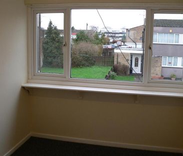 3 bedroom terraced house to rent - Photo 4