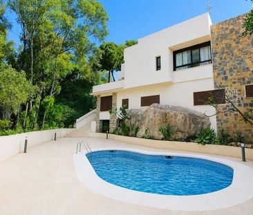 Alquiler de casa o chalet independiente en Cerrado de Calderón - Ha... - Photo 4