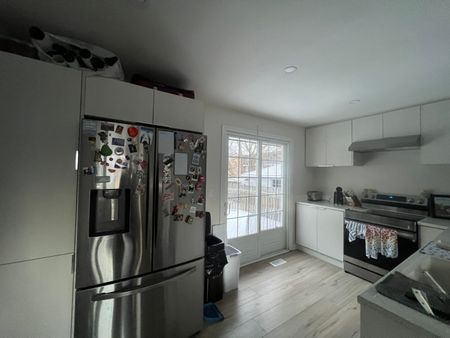 76 William St, Guelph - Photo 2