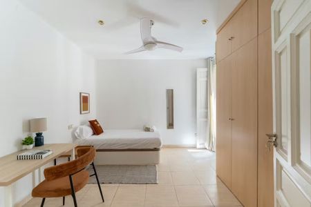 Calle de Luisa Fernanda, Madrid, Community of Madrid 28008 - Photo 2