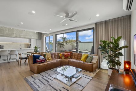 Stylish Three-Story Property in an Amazing Location! - Photo 2