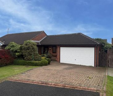 3 bedroom detached bungalow to rent - Photo 2
