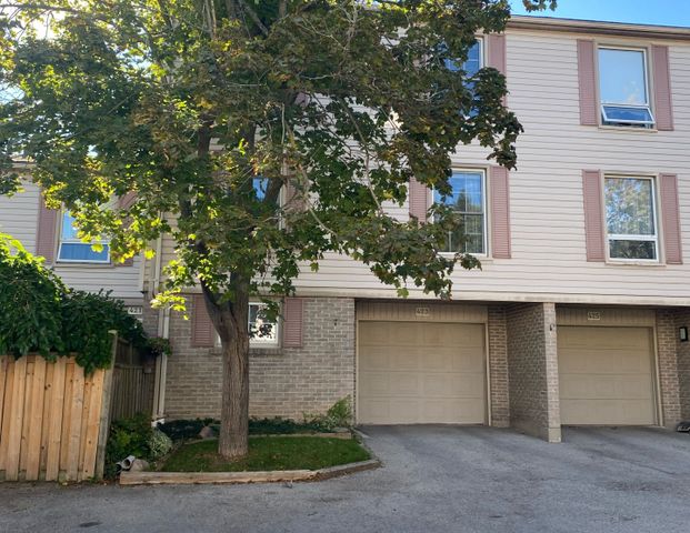 For Lease - 423 Everglade Crescent, London North, Ontario - Photo 1