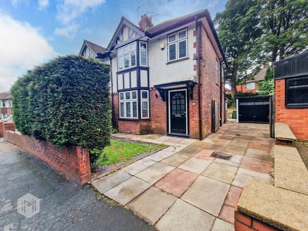 Tudor Avenue - Photo 5