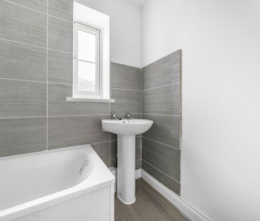 Flat to rent - Westerham Drive, Sidcup, DA15 - Photo 6