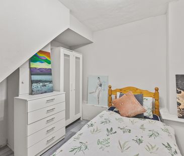 Room in a Shared Flat, Sherfield Gardens, SW15 - Photo 3