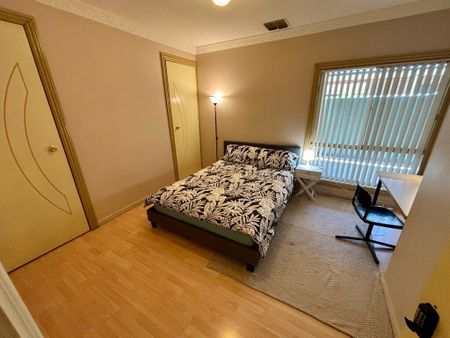 Mawson Lakes - Photo 2