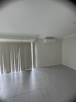 Modern, Spacious Townhouse - Photo 1