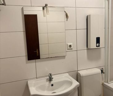 2 Zimmer Wohnung im ruhigen Altbau (50 m²) - Photo 3