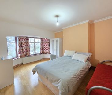 Manor Drive, Whetstone, N20, Property for rent - Photo 2