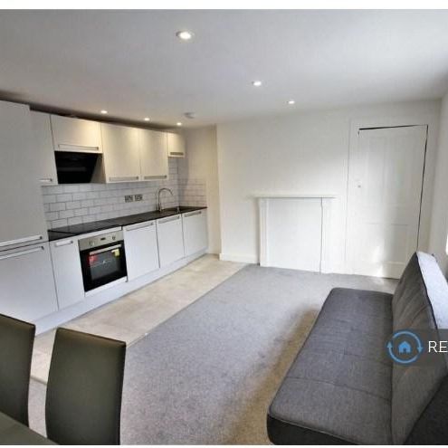 2 bedroom maisonette to rent - Photo 1