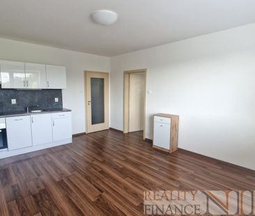 Pronájem bytu 2+kk 45 m2 - Fotografie 2