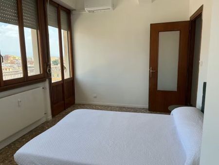 Via Imperia, Rome, Lazio 00161 - Foto 4