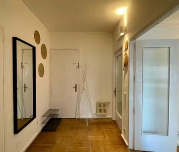 Calle de Raimundo Fernández Villaverde, Madrid, Community of Madrid... - Photo 5