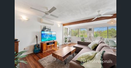 Spacious Family Home with Pool & Deck - Photo 2