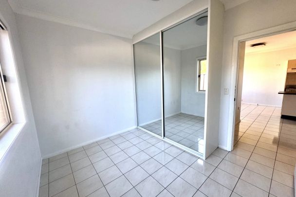 2 Bedroom Townhouse In Prime Location - Photo 1