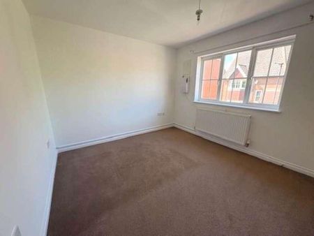 Waterside Close, Thamesmead, SE28 - Photo 2