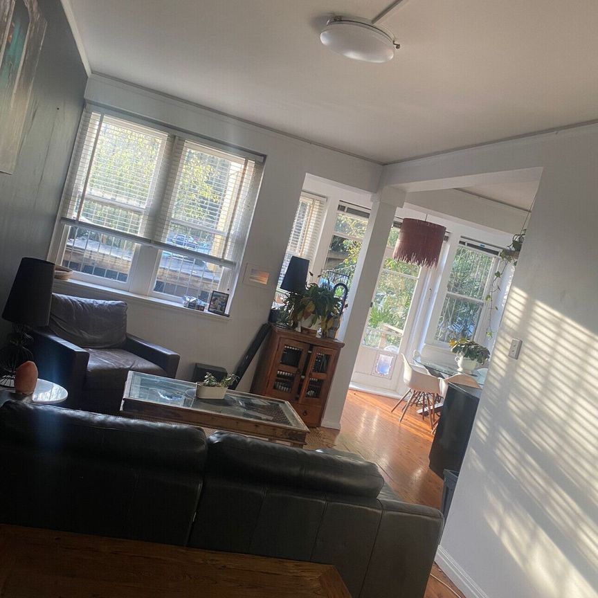 Bellevue Hill - Photo 1