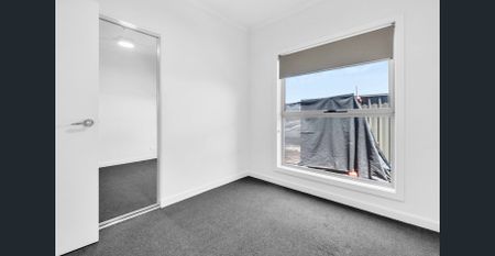 Stunning Location and Low Maintenance Living - Photo 2