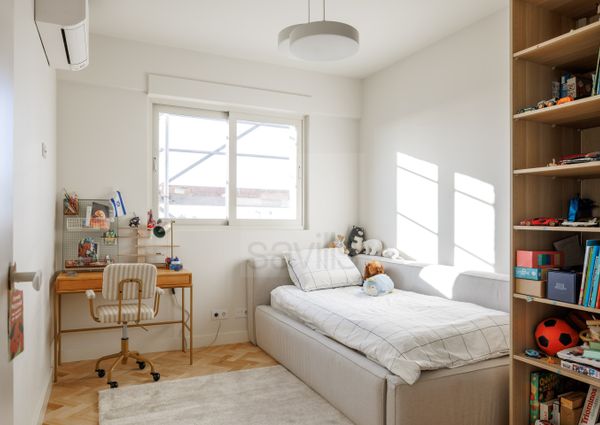 T3 totalmente remodelado na Rua Gonçalo Cristóvão - Porto