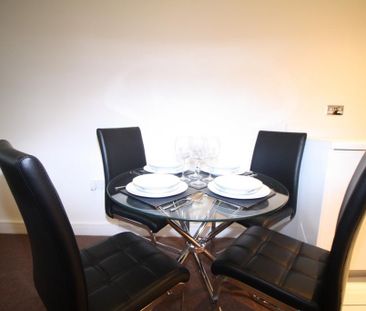 2 bedroom flat to rent - Photo 4