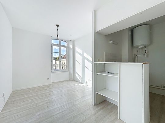 Location Appartement 1 pièce 16m² ST LO 50000 - Photo 1