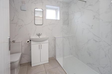 9 Barnetts Chase, Belfast, BT5 7BF - Photo 4