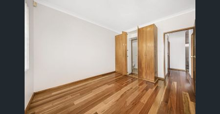 Spacious Three Bedroom Villa - Photo 2