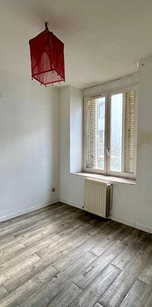 Location Appartement 3 pièces 68m² NANCY 54000 - Photo 2
