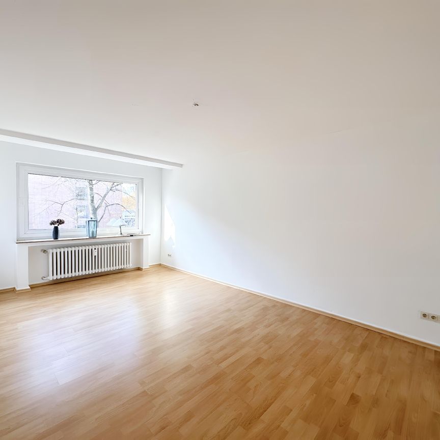 ATTRAKTIVE 3,5 ZIMMERWOHNUNG IN GUTER LAGE ZU MIETEN! - Photo 1