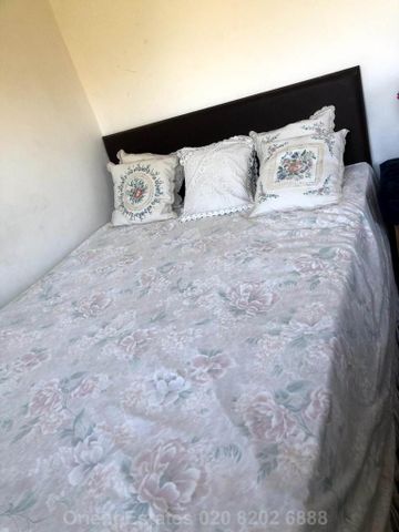 House share to rent - Photo 2