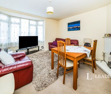 2 bedroom apartment to rent London Road, East Grinstead, RH19 - Photo 2