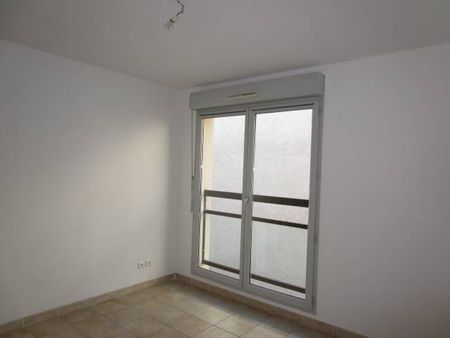 Location Appartement 3 pièces 63m² NARBONNE 11100 - Photo 4