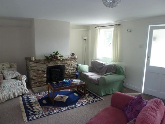 3 bedroom terraced house to rent - Photo 1