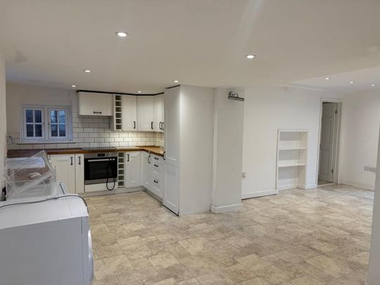 4 bedroom cottage to rent - Photo 1